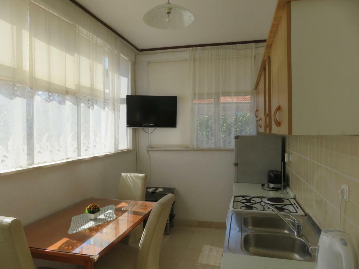 Borna Apartement Новаля Екстер'єр фото